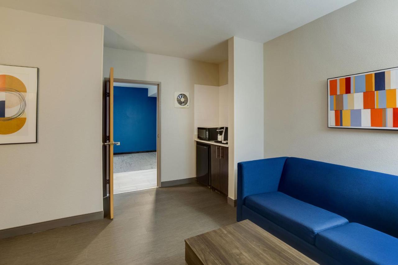 Holiday Inn Express I-95 Capitol Beltway - Largo By Ihg Exterior photo