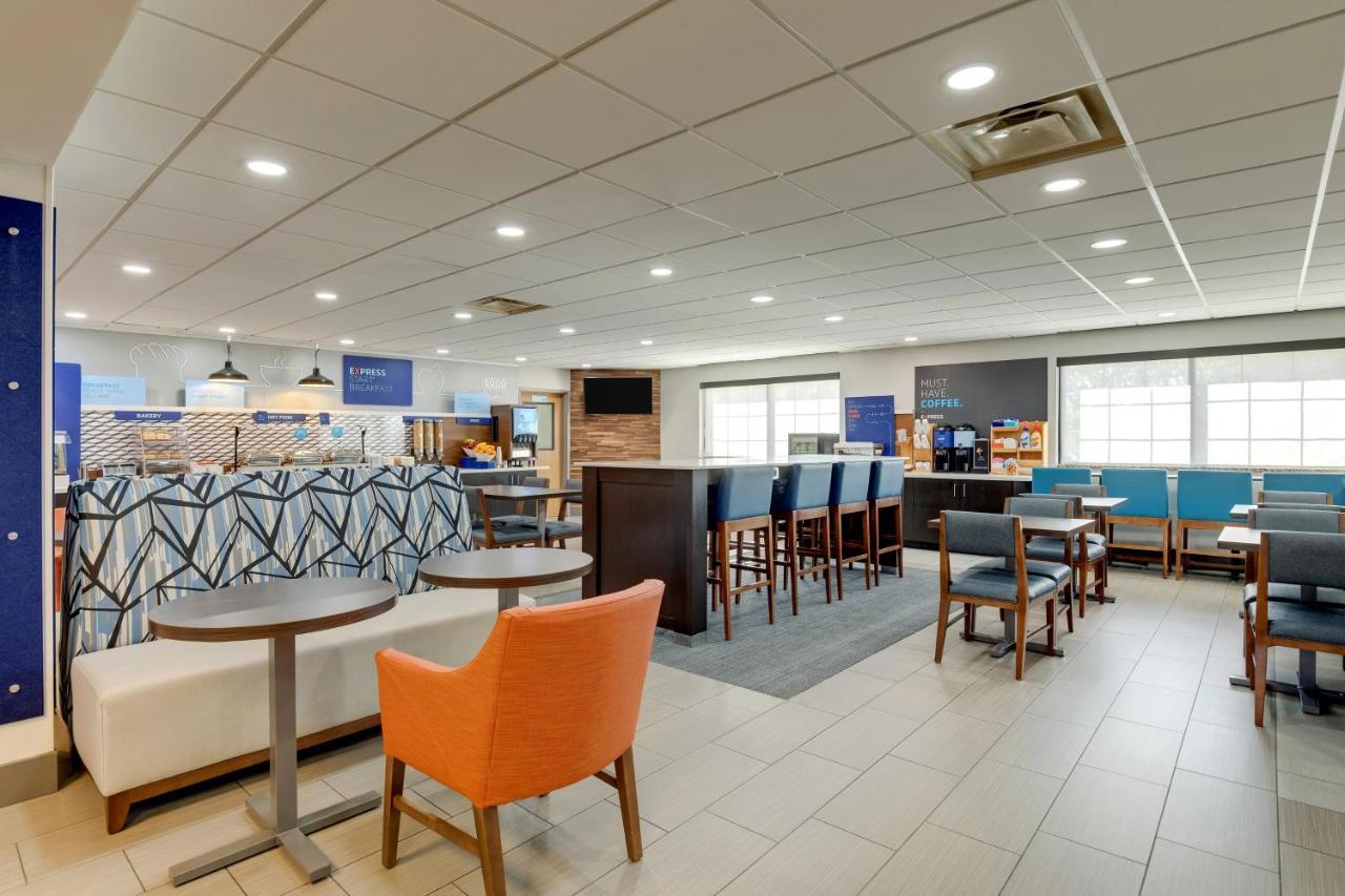 Holiday Inn Express I-95 Capitol Beltway - Largo By Ihg Exterior photo